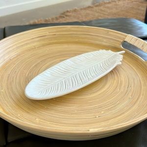 Feather ceramic small snack plate. Microwave and dishwasher safe!